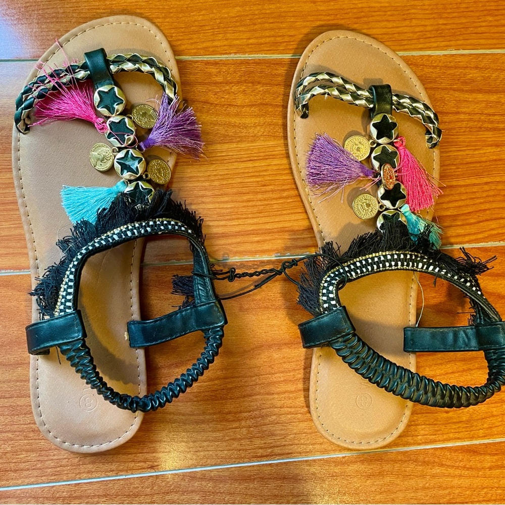 NWT✨Size 8, Colorful Tassel Sandals